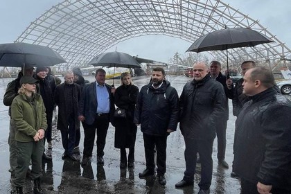 Група посланици от НАТО посетиха Украйна 